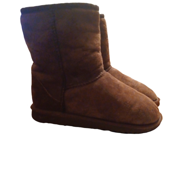 Size 5 Ugg chocolate Sheepskin Boots - Picture 1 of 5
